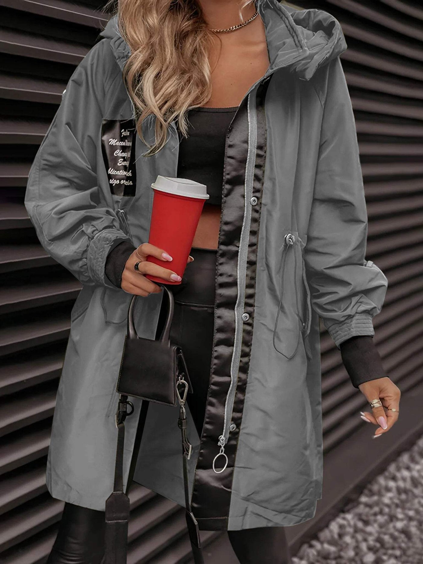 Lara | Long-sleeved hooded jacket for women