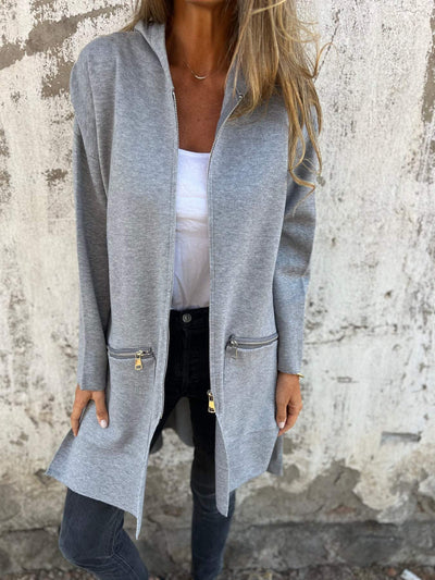 Strong | Hooded jacket with zip and comfort