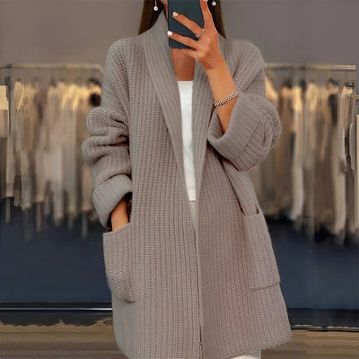 Hannah | Elegant luxury cardigan in a modern style