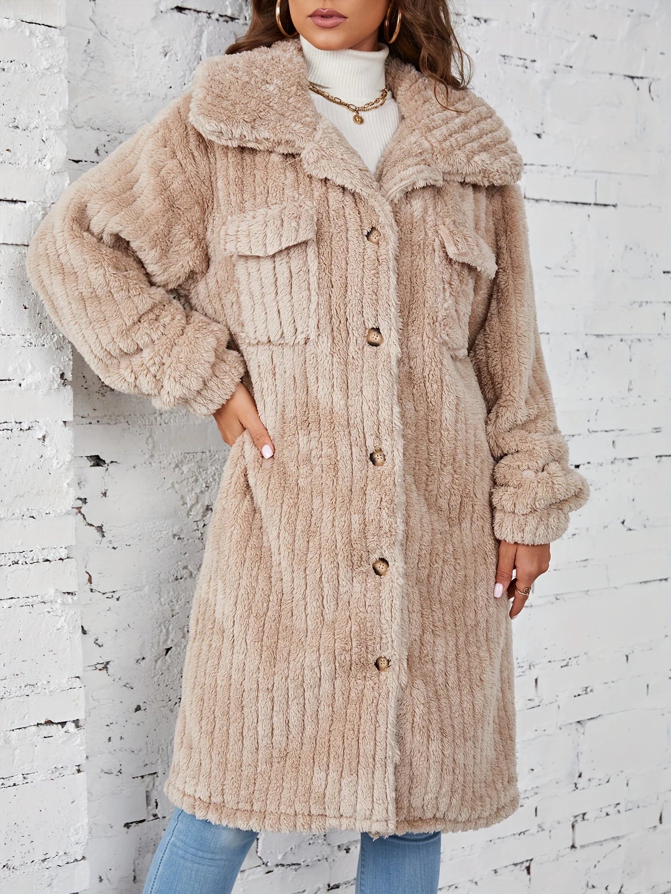 Liesa | Effortlessly cosy mid-length fuzzy coat with button placket Outerwear