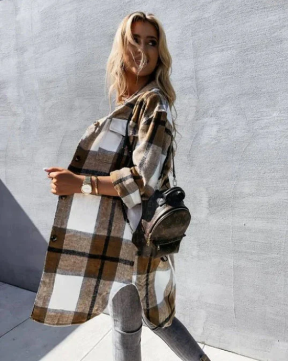 CARA | STYLISH CHECKED COAT WITH A SLIM FIT