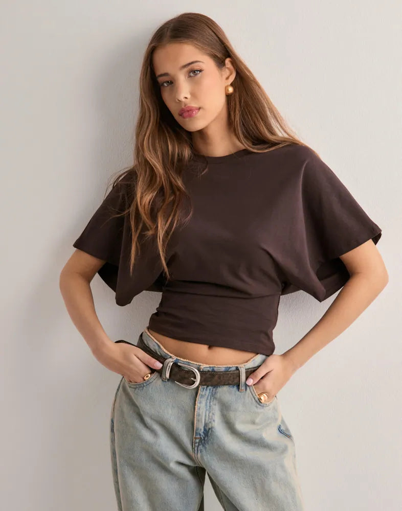 Tina | Modern top with loose-fitting sleeves