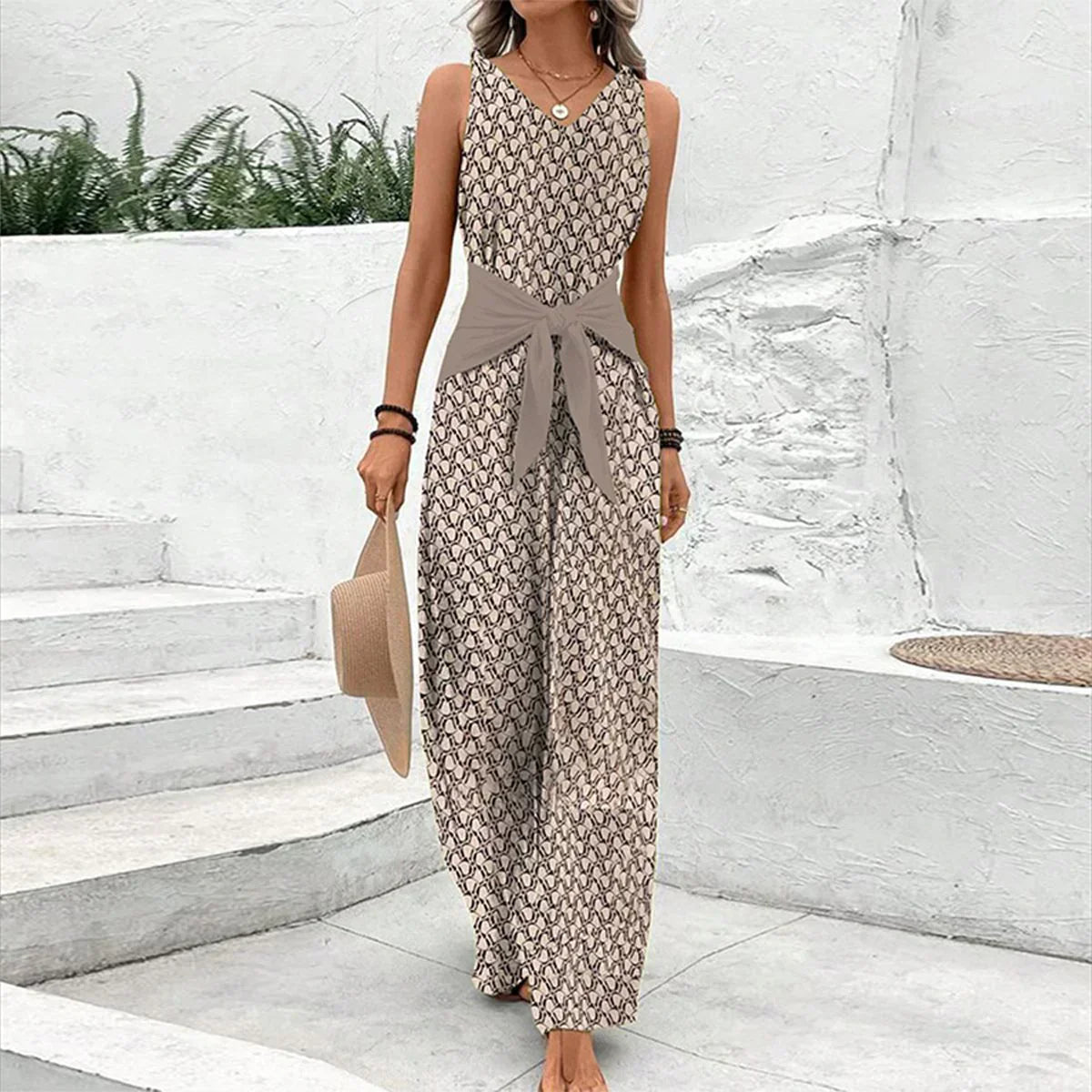 Elena | Sleeveless jumpsuit with round neckline