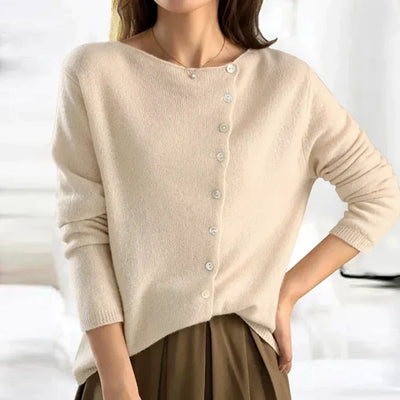 Lia | Simple long-sleeved jumper for women